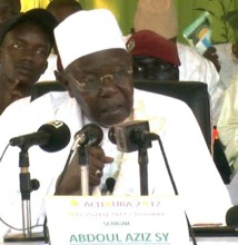 VIDEO ACHOURA 2012 : Le Cours Magistral de Serigne Abdoul Aziz Sy Al Amine aux Jeunes Tidianes