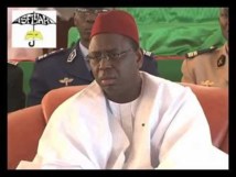 VIDEO  Le président Macky Sall présente ses condoléances à la famille de El Hadj Malick Sy