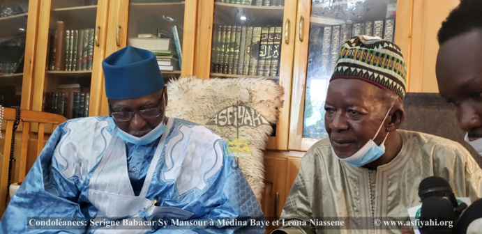 Médina Baye Niass - Condoléances: Serigne Babacar Sy Mansour à Médina Baye et Leona Niassene Médina Baye Niass - Condoléances: Serigne Babacar Sy Mansour à Médina Baye et Leona Niassene