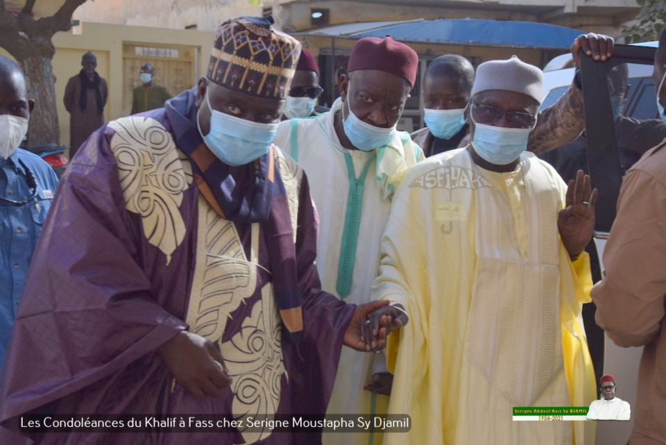 PHOTOS - FASS - Les Images des condoléances de Serigne Babacar Sy Mansour et de la famille Sy à la famille de Serigne Moustapha Sy Djamil suite au rappel à Dieu de Serigne Abdoul Aziz Sy Djamil 