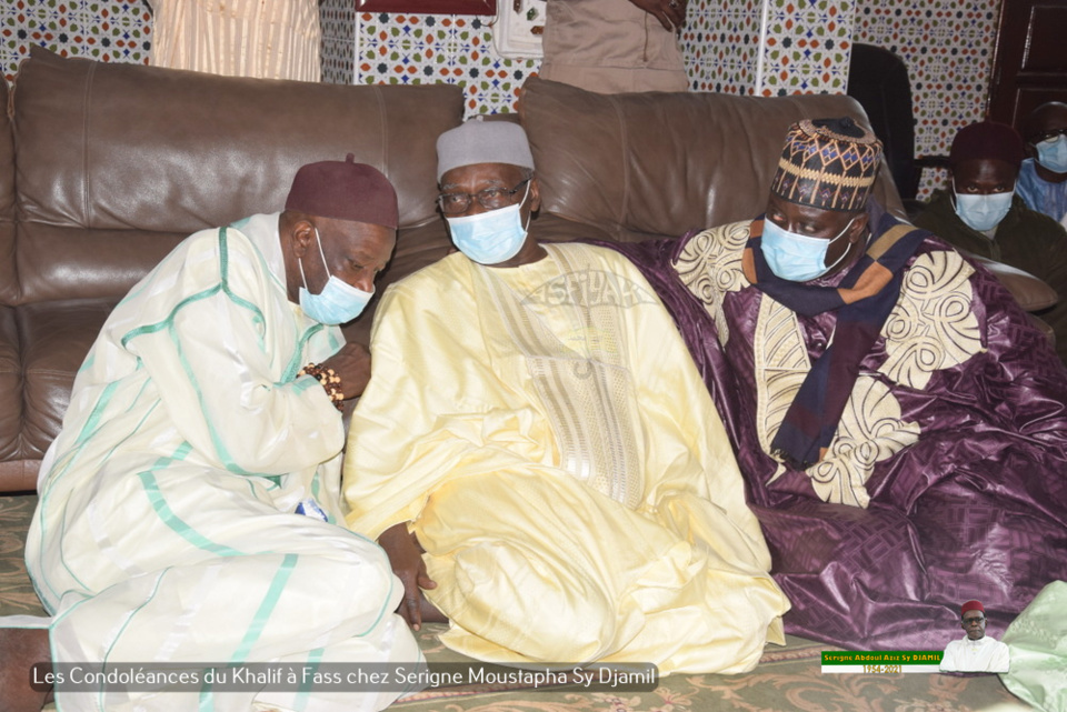 PHOTOS - FASS - Les Images des condoléances de Serigne Babacar Sy Mansour et de la famille Sy à la famille de Serigne Moustapha Sy Djamil suite au rappel à Dieu de Serigne Abdoul Aziz Sy Djamil 