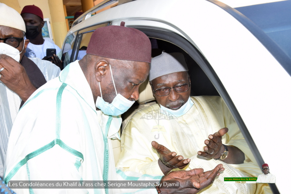 PHOTOS - FASS - Les Images des condoléances de Serigne Babacar Sy Mansour et de la famille Sy à la famille de Serigne Moustapha Sy Djamil suite au rappel à Dieu de Serigne Abdoul Aziz Sy Djamil 