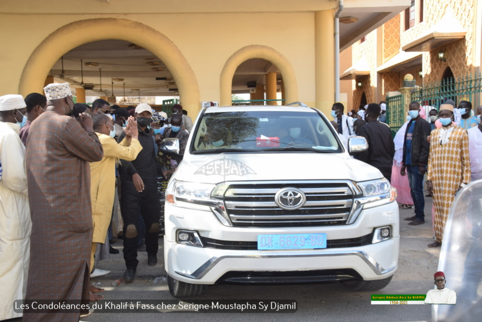 PHOTOS - FASS - Les Images des condoléances de Serigne Babacar Sy Mansour et de la famille Sy à la famille de Serigne Moustapha Sy Djamil suite au rappel à Dieu de Serigne Abdoul Aziz Sy Djamil 