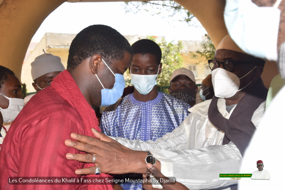 PHOTOS - FASS - Les Images des condoléances de Serigne Babacar Sy Mansour et de la famille Sy à la famille de Serigne Moustapha Sy Djamil suite au rappel à Dieu de Serigne Abdoul Aziz Sy Djamil 