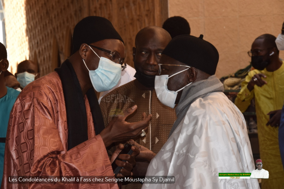 PHOTOS - FASS - Les Images des condoléances de Serigne Babacar Sy Mansour et de la famille Sy à la famille de Serigne Moustapha Sy Djamil suite au rappel à Dieu de Serigne Abdoul Aziz Sy Djamil 