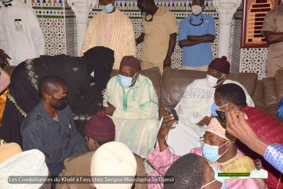 PHOTOS - FASS - Les Images des condoléances de Serigne Babacar Sy Mansour et de la famille Sy à la famille de Serigne Moustapha Sy Djamil suite au rappel à Dieu de Serigne Abdoul Aziz Sy Djamil 