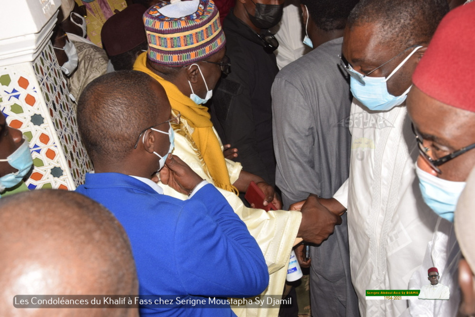 PHOTOS - FASS - Les Images des condoléances de Serigne Babacar Sy Mansour et de la famille Sy à la famille de Serigne Moustapha Sy Djamil suite au rappel à Dieu de Serigne Abdoul Aziz Sy Djamil 