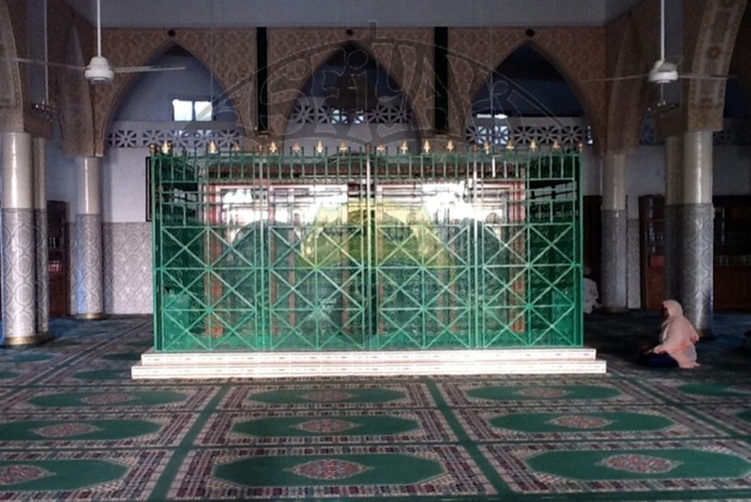 AUDIOS - Traduction en Wolof et Francais de "Adaaboul Masdjid" de El Hadj Malick Sy : Le Respect de la Mosquée (Téguine si biir Djaak) AUDIOS - Traduction en Wolof et Francais de "Adaaboul Masdjid" de El Hadj Malick Sy : Le Respect de la Mosquée (Téguine si biir Djaak)