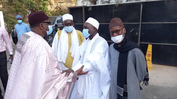 Communiqué du cadre unitaire de l'islam au Sénégal : Cultiver la Paix et le Vivre ensemble Communiqué du cadre unitaire de l'islam au Sénégal : Cultiver la Paix et le Vivre ensemble