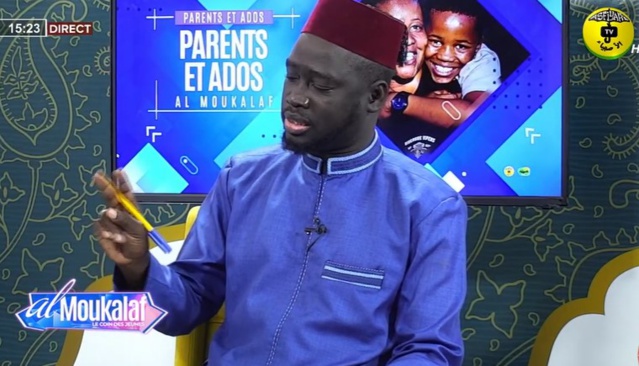 AL MOUKALAF DU 12 DECEMBRE 2021 PAR SOKHNA AICHA LOM ET CHEIKH AHMED TIDJIANE DIENG
