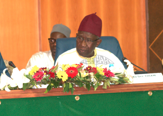 SYMPOSIUM DU MAWLID 2014 - COMMUNICATION DU PR IBA DER THIAM : L’HISTOIRE DE LA TIJANIYYA AU SENEGAL: ENJEUX ET DEFIS D’UN HÉRITAGE » SYMPOSIUM DU MAWLID 2014 - COMMUNICATION DU PR IBA DER THIAM : L’HISTOIRE DE LA TIJANIYYA AU SENEGAL: ENJEUX ET DEFIS D’UN HÉRITAGE »