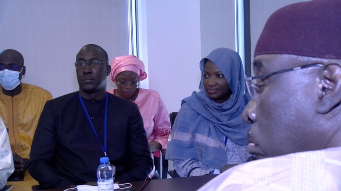 PHOTOS ET VIDEO - Déclaration Commune entre la Banque Islamique du Senegal et l'association Jama Atoun Nour Assouniya, portant sur la signature d’une convention – cadre de Financement PHOTOS ET VIDEO - Déclaration Commune entre la Banque Islamique du Senegal et l'association Jama Atoun Nour Assouniya, portant sur la signature d’une convention – cadre de Financement