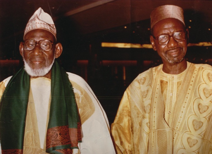 "Mourchid Aboubacar SY avec son oncle et protecteur Thierno Mountaga Tall témoignage de fidélité dans la vie et pour l'éternité" "Mourchid Aboubacar SY avec son oncle et protecteur Thierno Mountaga Tall témoignage de fidélité dans la vie et pour l'éternité"