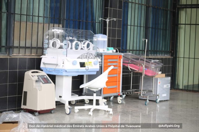 Les Émirats Arabes Unies offrent un important lot de matériel médical à l’hôpital El Hadj Abdou Aziz Sy Dabakh de Tivaouane Les Émirats Arabes Unies offrent un important lot de matériel médical à l’hôpital El Hadj Abdou Aziz Sy Dabakh de Tivaouane