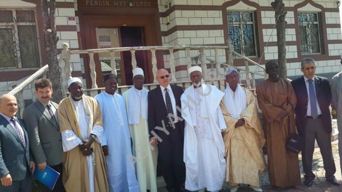 PHOTOS - TURQUIE : Les images de la visite des Religieux Senegalais à Istanbul PHOTOS - TURQUIE : Les images de la visite des Religieux Senegalais à Istanbul
