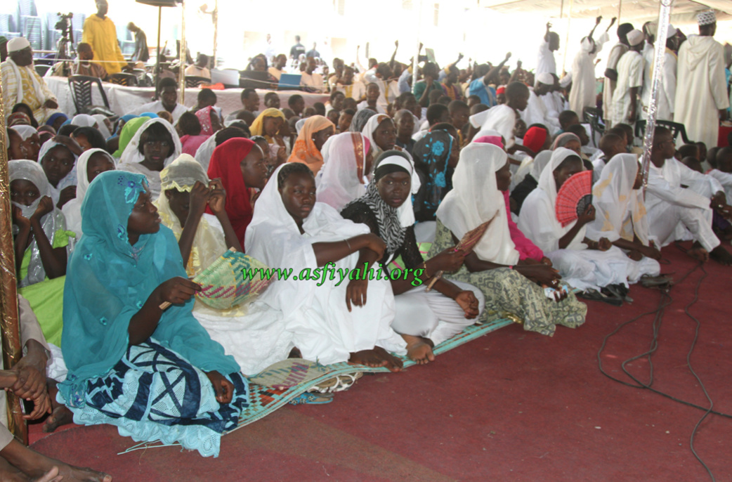 Serigne Mbaye Sy Mansour à la Conference de la Hadara Seydi Djamil : "Soyons et restons unis" Serigne Mbaye Sy Mansour à la Conference de la Hadara Seydi Djamil : "Soyons et restons unis"