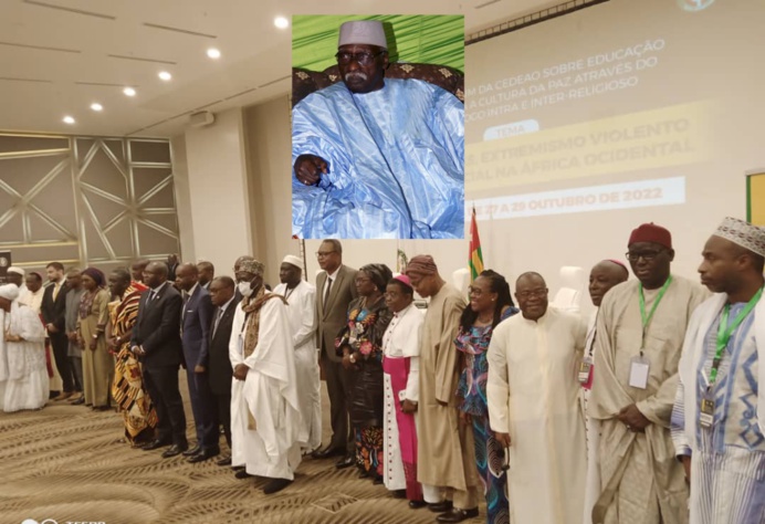 Message du Khalife général des Tidianes, Serigne Babacar SY Mansour au 3e Forum régional de la CEDEAO sur l’éducation à la paix par le dialogue intra et interreligieux délivré par Pr Abdoul Aziz KEBE. Message du Khalife général des Tidianes, Serigne Babacar SY Mansour au 3e Forum régional de la CEDEAO sur l’éducation à la paix par le dialogue intra et interreligieux délivré par Pr Abdoul Aziz KEBE.