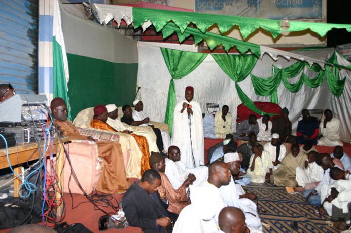Veillée Religieuse de la Jeunesse Tidiane de Dakar Plateau , ce Vendredi 15 Août sur l'avenue Ponty Veillée Religieuse de la Jeunesse Tidiane de Dakar Plateau , ce Vendredi 15 Août sur l'avenue Ponty