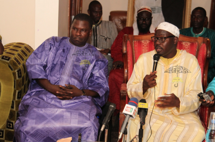 VIDEO - ACHOURA 2014 A TIVAOUANE : Suivez le Point de Presse de Serigne Moustapha Sy Ibn Serigne Abdoul Aziz Sy Al Amine