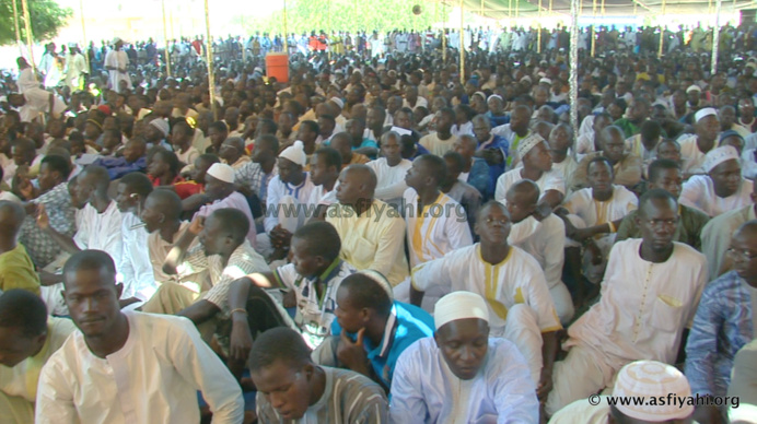 PHOTOS - Les Images de la Ziarra Achoura 2014 à Tivaouane , organisée par le Dahira Mouqtafina