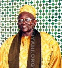 Sokhna Oumou Kalsoum Sy Bint Serigne Babacar Sy raconte ... Comment Cheikhal Khalifa a vècu à la Rue Thiérs le bombardement de Dakar Sokhna Oumou Kalsoum Sy Bint Serigne Babacar Sy raconte ... Comment Cheikhal Khalifa a vècu à la Rue Thiérs le bombardement de Dakar