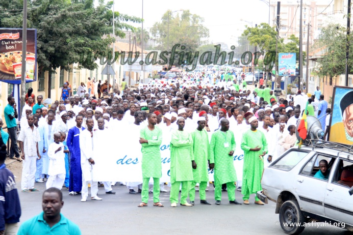 PHOTOS - Le Grand Rassemblement des Jeunes Tidianes de Dakar , lors de la Conference des Journées Cheikh 2014