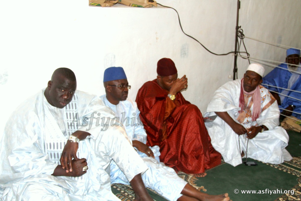 PHOTOS - Le Gamou à la Grande Mosquee El Hadj Malick Sy , présidé par Serigne Mbaye Sy Mansour et Serigne Pape Malick Sy