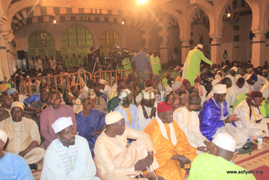 PHOTOS - LE GAMOU À LA MOSQUEE DE SERIGNE BABACAR SY, PRÉSIDÉ PAR SERIGNE ABDOUL AZIZ SY  AL AMINE & SERIGNE  MAODO SY DABAKH