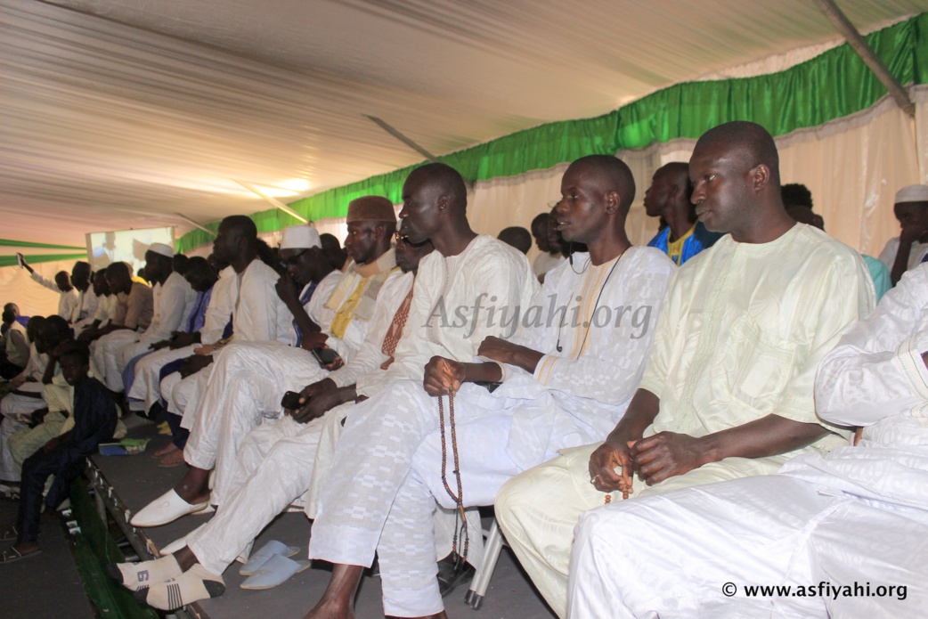 PHOTOS - Les Images de la Ziarra Muqtafina au lendemain du Gamou de Tivaouane 2015