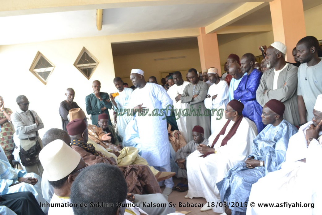 PHOTOS - Les Images de la levée du corps de Sokhna Oumou Kalsom Sy Bint Serigne Babacar suivie de son Inhumation à Tivaouane 