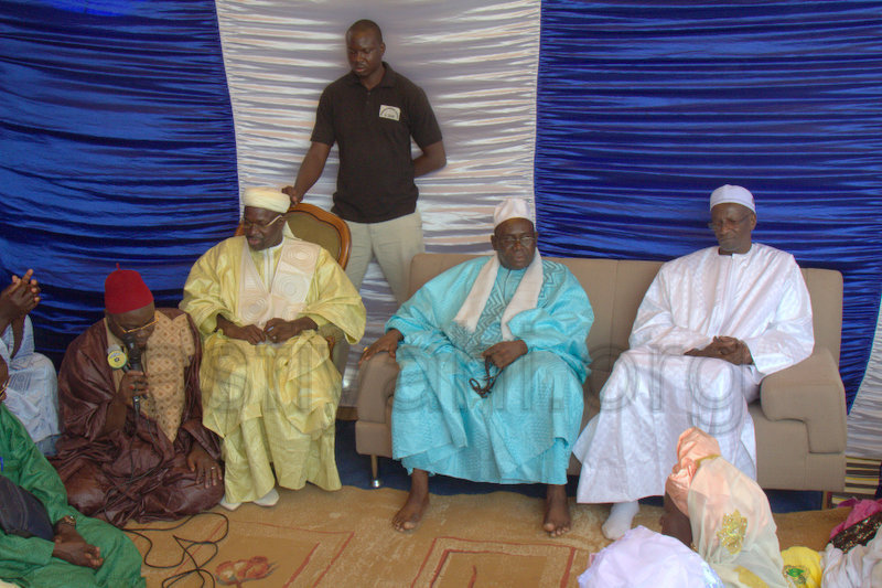 PHOTOS -  Lecture du Coran suivie de Ziarra : Journée de prières Thierno Macky Mountaga Daha Cheikhou Oumar Foutiyou Tall à Saint-Louis ce Samedi 4 Avril 2015
