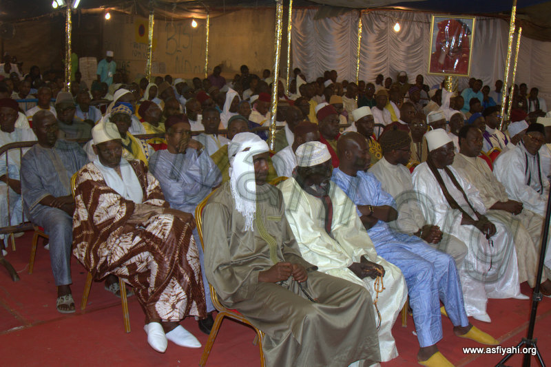  PHOTOS - Les Images du Gamou El Hadj Amadou Lamine DIÈNE , Samedi Ie 18 Avril 2015 à la  Gueule Tapée présidé par Serigne Habib Sy Ibn Serigne Cheikh Tidiane Sy Al Maktoum et Serigne Mame Malick Sy Ibn Borom Daara Ji 