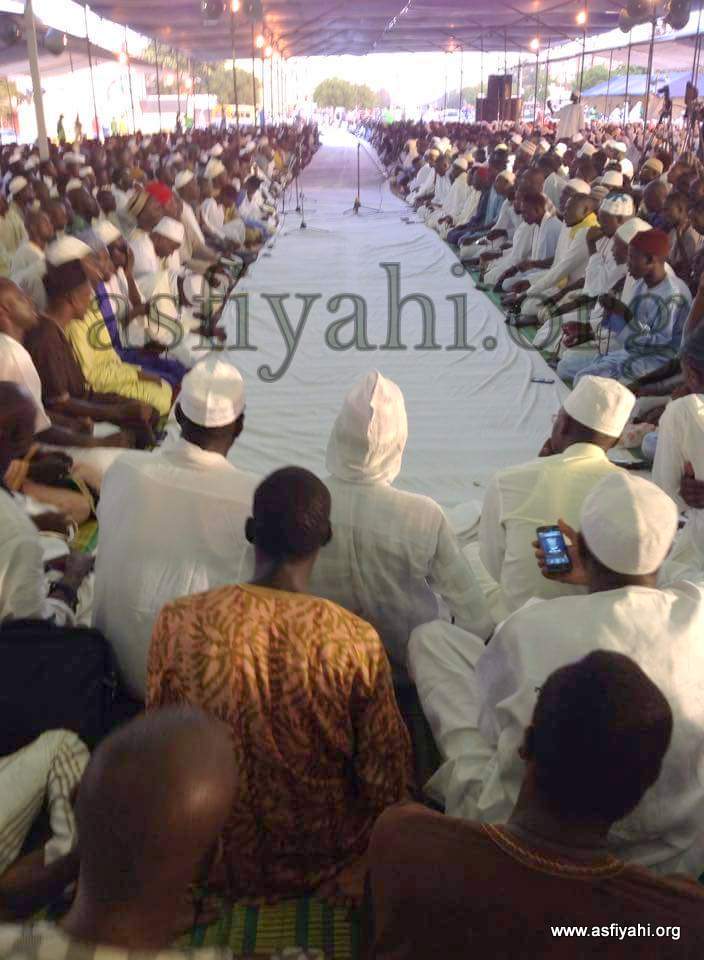 PHOTOS - Jeunesse Tidiane Malikite 2015 : Les Images de la Hadratoul Djoumah et du Congrès 