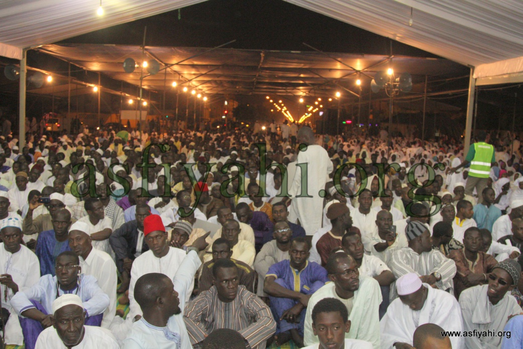 PHOTOS - Jeunesse Tidiane Malikite 2015 : Les Images de la Hadratoul Djoumah et du Congrès 