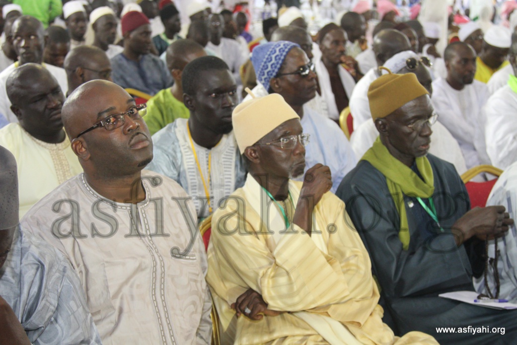 PHOTOS - Jeunesse Tidiane Malikite 2015 : Les Images de la Hadratoul Djoumah et du Congrès 