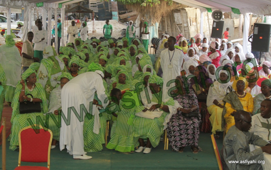 TAKUSSAN HOMMAGE À SERIGNE MANSOUR SY BOROM DAARA YI , LUNDI 25 MAI 2015 À OUAKAM ( PLACE BAYÉ )