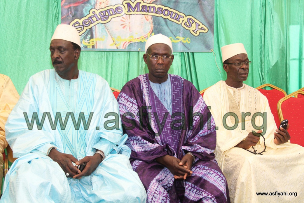 TAKUSSAN HOMMAGE À SERIGNE MANSOUR SY BOROM DAARA YI , LUNDI 25 MAI 2015 À OUAKAM ( PLACE BAYÉ )