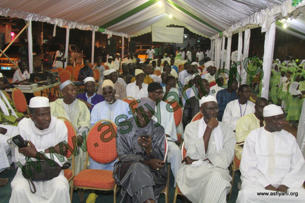 TAKUSSAN HOMMAGE À SERIGNE MANSOUR SY BOROM DAARA YI , LUNDI 25 MAI 2015 À OUAKAM ( PLACE BAYÉ )