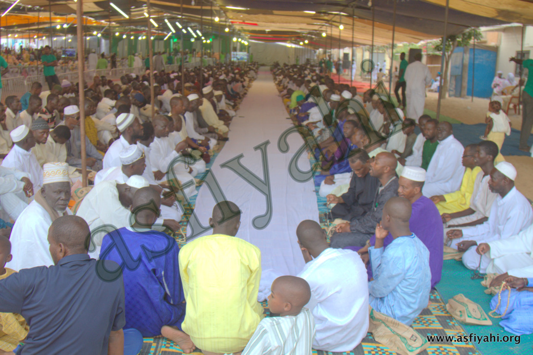 PHOTOS : LES IMAGES DE LA VISITE DE SERIGNE ABDOUL AZIZ SY AL AMINE CHEZ SERIGNE MODOU FATAH SARR , VENDREDI 12 JUIN 2015 À PIKINE