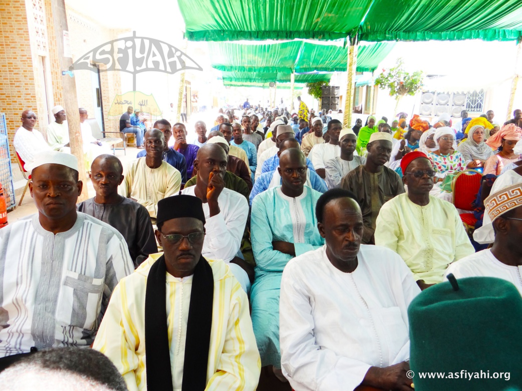 VIDEO - Suivez la Conférence du regroupement "Tolou Alarba Serigne Cheikh Tidiane SY Al Maktoum" , animée par Serigne Habib Sy Ibn Serigne Cheikh 