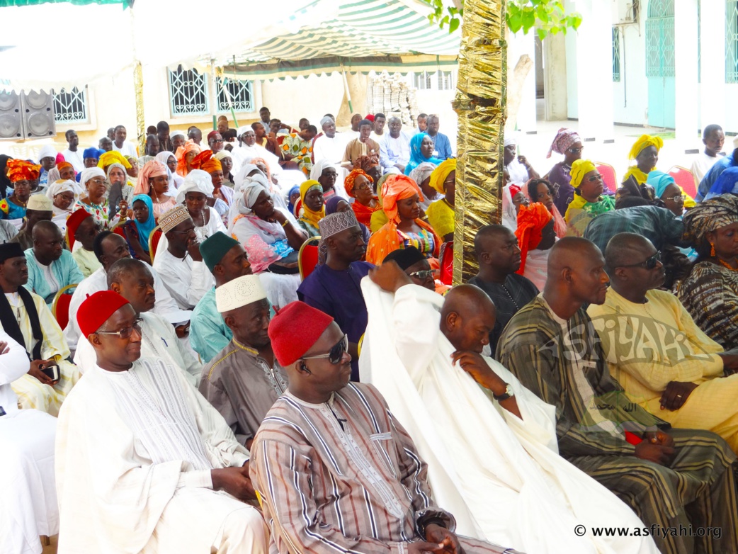 VIDEO - Suivez la Conférence du regroupement "Tolou Alarba Serigne Cheikh Tidiane SY Al Maktoum" , animée par Serigne Habib Sy Ibn Serigne Cheikh 