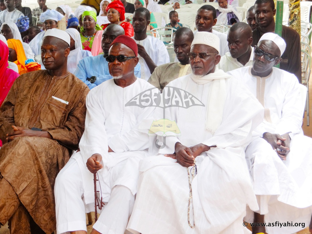 VIDEO - Suivez la Conférence du regroupement "Tolou Alarba Serigne Cheikh Tidiane SY Al Maktoum" , animée par Serigne Habib Sy Ibn Serigne Cheikh 