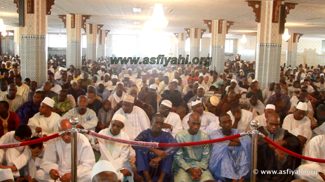 PHOTOS - TABASKi 2015 - Les Images de la Prière à la Mosquée Omarienne de Dakar 