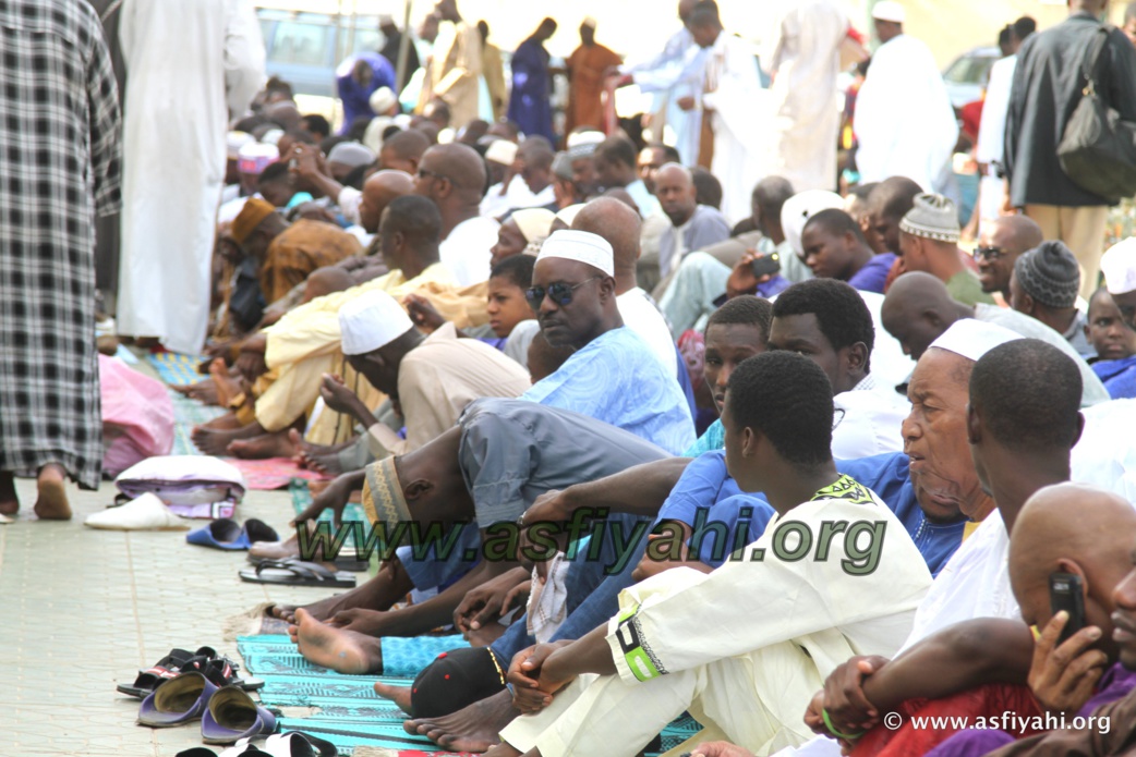 PHOTOS - TABASKi 2015 - Les Images de la Prière à la Mosquée Omarienne de Dakar 