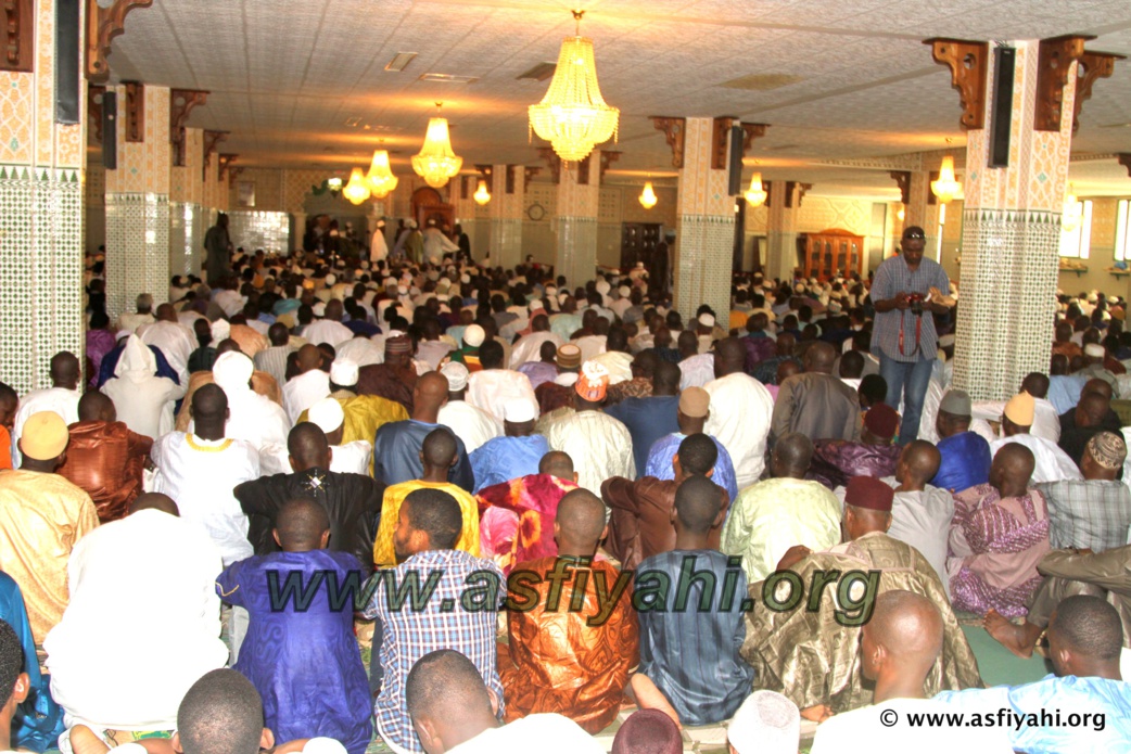 PHOTOS - TABASKi 2015 - Les Images de la Prière à la Mosquée Omarienne de Dakar 