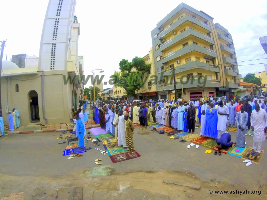 PHOTOS - TABASKI 2015 - Regardez les Images de la Prière à la Zawiya El Hadj Malick SY de Dakar