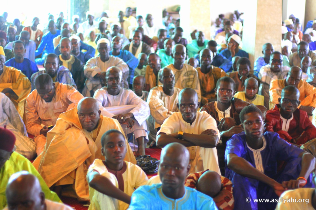 PHOTOS - TABASKI 2015 À TIVAOUANE - Les Images de la prière à la Mosquee Serigne Babacar SY (rta)