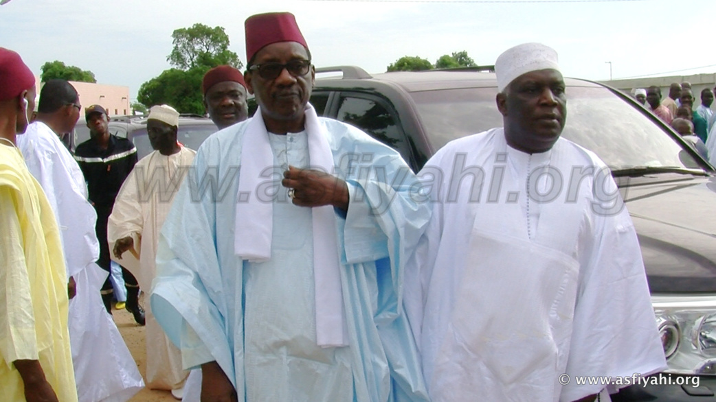 TABASKI 2015: Tivaouane réitère son appel à l'union des coeurs et au Travail (Photos et Vidéos) TABASKI 2015: Tivaouane réitère son appel à l'union des coeurs et au Travail (Photos et Vidéos)