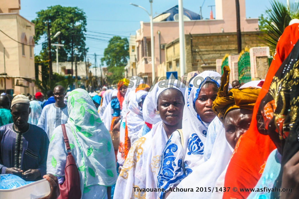 PHOTOS - ACHOURA 2015 - Découvrez les Coulisses et la ferveur des fidèles dans la ville sainte de Tivaouane  