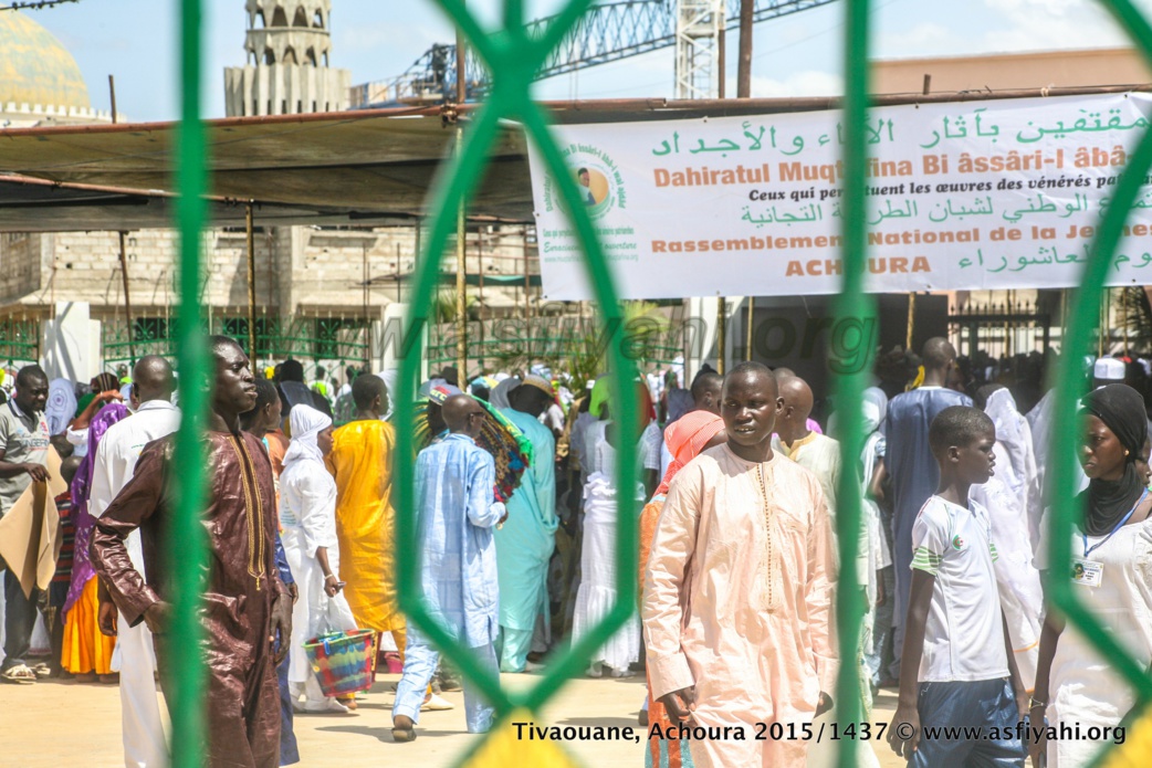 PHOTOS - ACHOURA 2015 - Découvrez les Coulisses et la ferveur des fidèles dans la ville sainte de Tivaouane  